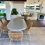 Koko Luxury Apartment In Broadbeach